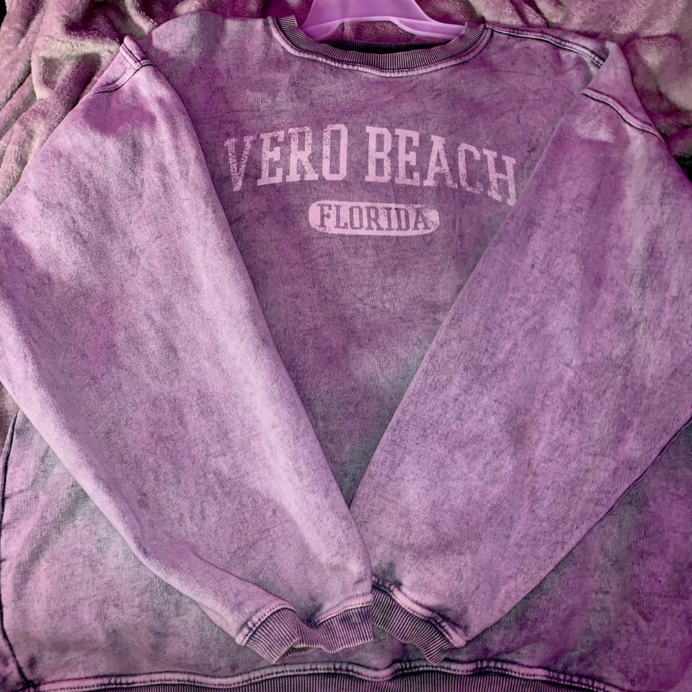 Vero Beach Florida longer sleeve crew neck, O/S